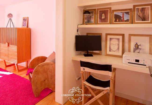 Appartement à Lisbonne - One bedroom Apartment + working desk with beautiful terrace and view 79 by Lisbonne Collection
