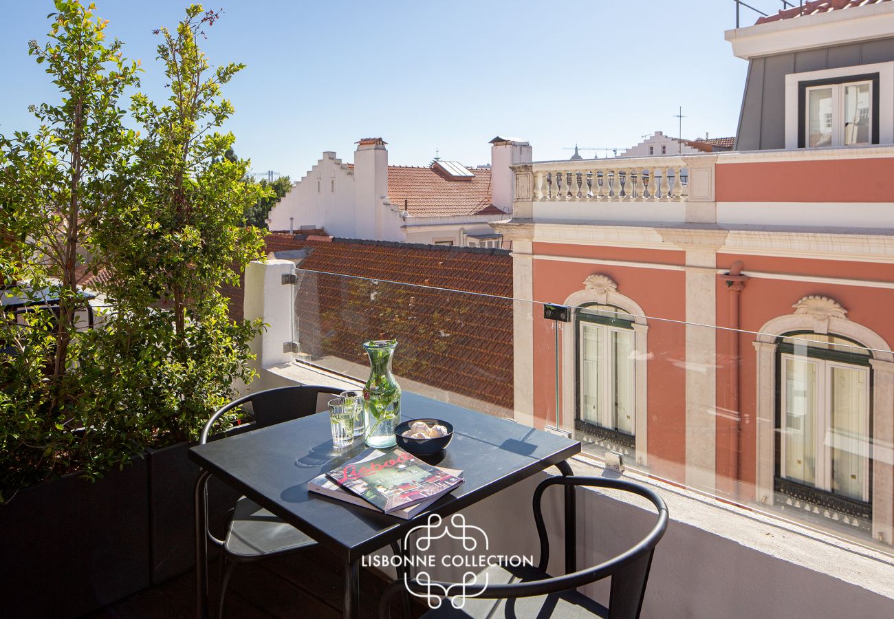 Appartement à Lisbonne - One bedroom + working desk with beautiful terrace and view 79 by Lisbonne Collection